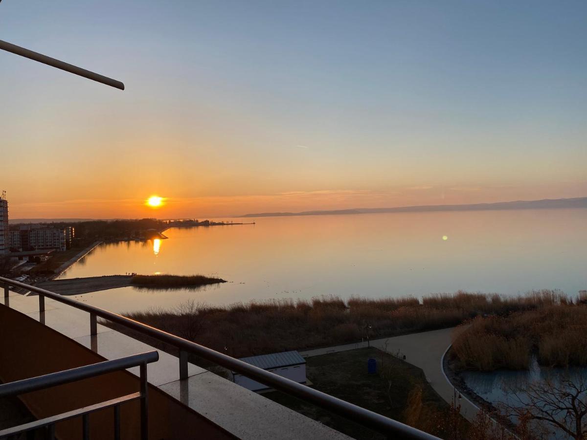 Myflat Club 218 Golden Beach Wellness Apartment Siófok Exterior foto